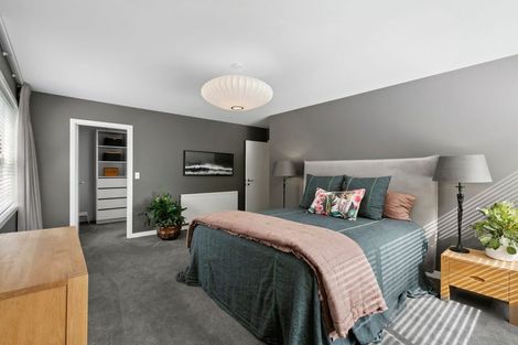 Photo of property in 91 Paynters Avenue, Strandon, New Plymouth, 4312