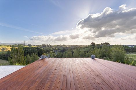 Photo of property in 3 Lealands Lane, Aokautere, Palmerston North, 4471