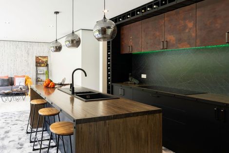 Photo of property in 112 Kawiu Road, Levin, 5510