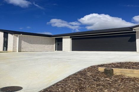 Photo of property in 2 Kiwinui Lane, Warkworth, 0910