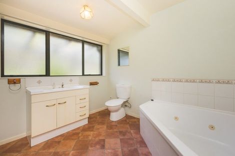 Photo of property in 1351 Rongotea Road, Kairanga, Palmerston North, 4475