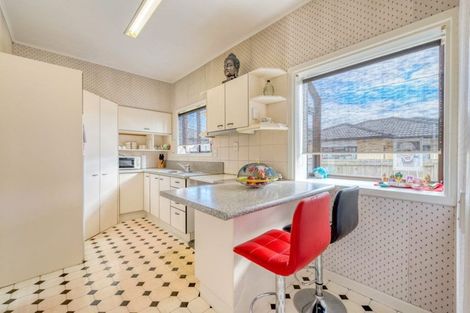 Photo of property in 24 Seddon Avenue, Papatoetoe, Auckland, 2104