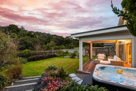 Photo of property in 2 Widdison Place, Albany, Auckland, 0632