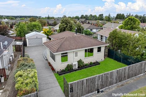 Photo of property in 9 Curzon Place, Parklands, Christchurch, 8083