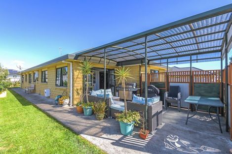 Photo of property in 158 Kelvin Grove Road, Kelvin Grove, Palmerston North, 4414