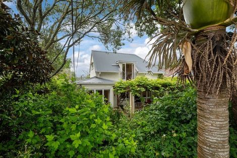 Photo of property in 15 Beaconsfield Street, Devonport, Auckland, 0624