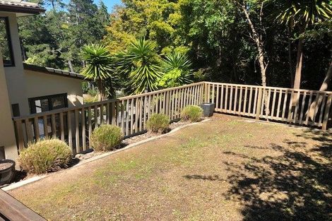 Photo of property in 90a Braemar Road, Castor Bay, Auckland, 0620