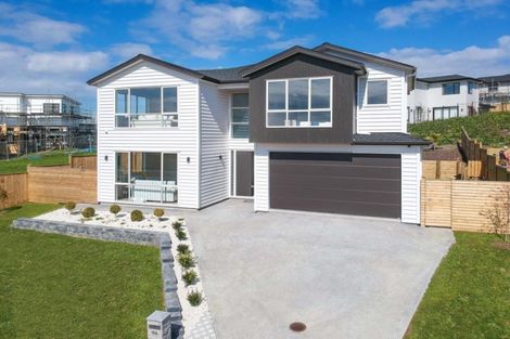 Photo of property in 104 Arran Point Parade, Orewa, 0931