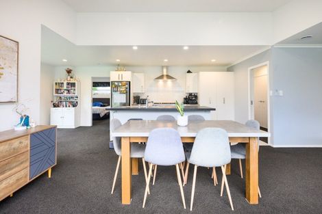 Photo of property in 17 Lorenzo Place, Kelvin Grove, Palmerston North, 4414