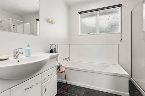 Photo of property in 10 Reading Street, Greytown, 5712