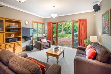 Photo of property in 6 Westall Lane, Avonhead, Christchurch, 8042