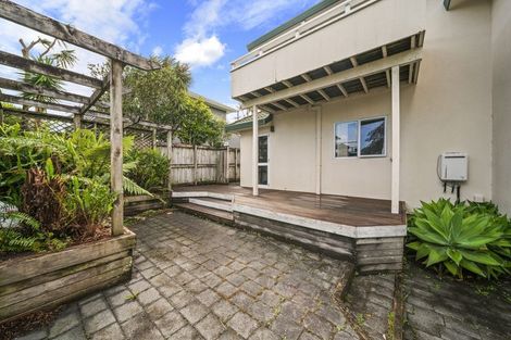 Photo of property in 4 Waipa Street, Birkenhead, Auckland, 0626