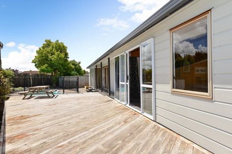 Photo of property in 12 Seamer Place, St Andrews, Hamilton, 3200