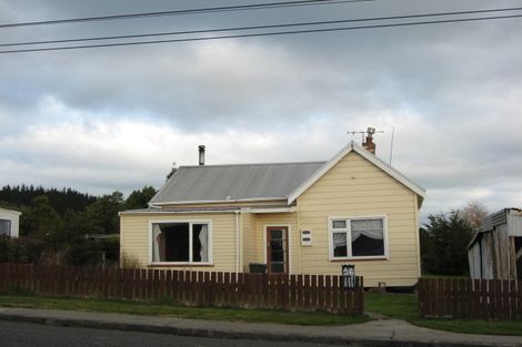 Photo of property in 26 Poole Street, Kaitangata, 9210