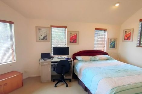 Photo of property in 2/27b Balmain Road, Birkenhead, Auckland, 0626