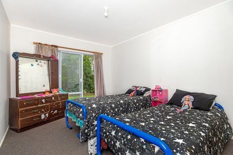 Photo of property in 95 Paremata Road, Tolaga Bay, 4077