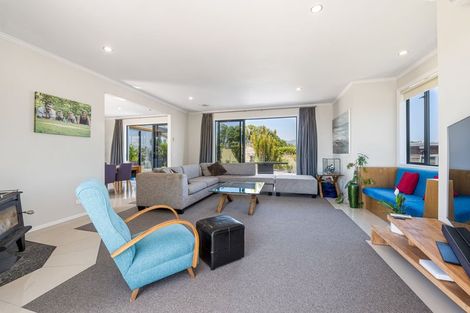 Photo of property in 14b Rennell Street, Frankleigh Park, New Plymouth, 4310