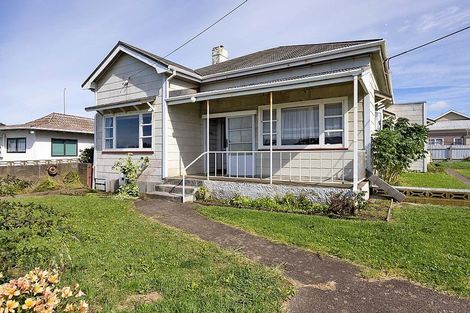 Photo of property in 6 Lincoln Street, Patea, 4520