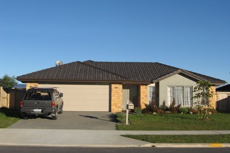 Photo of property in 48 Turnberry Drive, Wattle Downs, Auckland, 2103