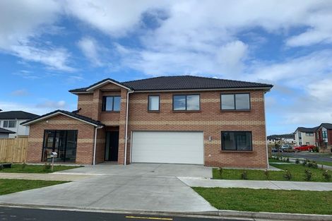 Photo of property in 11 Hinoki Way, Flat Bush, Auckland, 2019