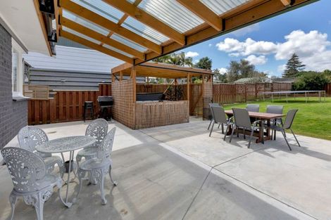 Photo of property in 18 Parkland Crescent, Terrace End, Palmerston North, 4410