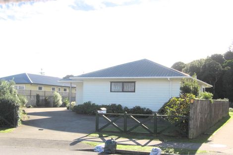 Photo of property in 45 Hookway Grove, Paraparaumu, 5032