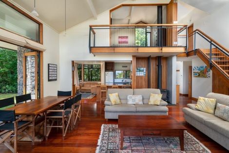 Photo of property in 10a Whakamoenga Point, Acacia Bay, Taupo, 3385