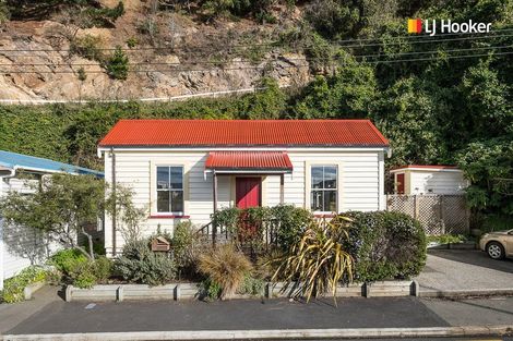 Photo of property in 5 Macandrew Road, Careys Bay, Port Chalmers, 9023