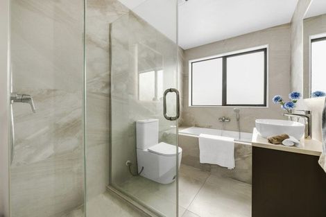 Photo of property in 11 Puruatanga Drive, Flat Bush, Auckland, 2019