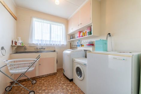 Photo of property in 25 Exeter Street, Waimate, 7924