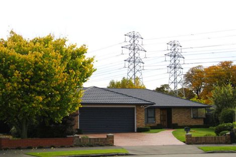 Photo of property in 16 Murfitt Place, Sockburn, Christchurch, 8042