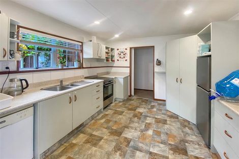 Photo of property in 3 Aries Place, Kawaha Point, Rotorua, 3010