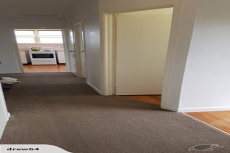 Photo of property in 44 Exmouth Road, Northcote, Auckland, 0627