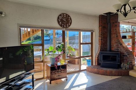 Photo of property in 75 Rosario Crescent, Red Beach, 0932