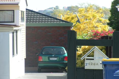 Photo of property in 2/126 Forrest Hill Road, Forrest Hill, Auckland, 0620