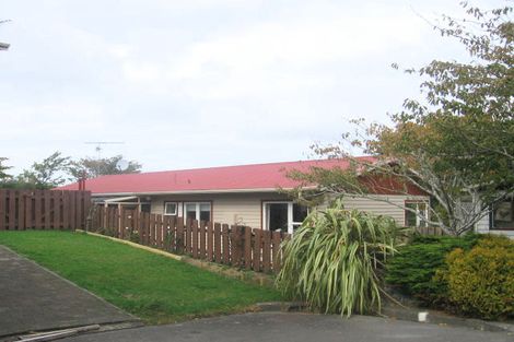 Photo of property in 45 Oakleigh Street, Maungaraki, Lower Hutt, 5010