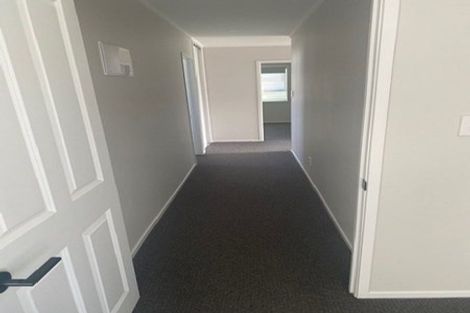 Photo of property in 26 Ranui Avenue, Ranui, Auckland, 0612