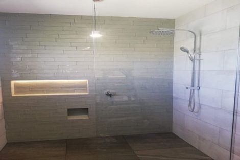 Photo of property in 14 Mana Esplanade, Paremata, Porirua, 5026