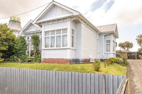 Photo of property in 6 Caius Avenue, Gonville, Wanganui, 4501