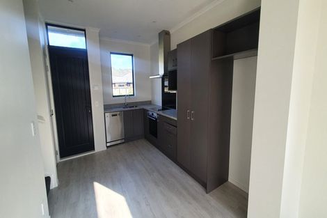 Photo of property in 12 Kauamo Close, Waiwhetu, Lower Hutt, 5010