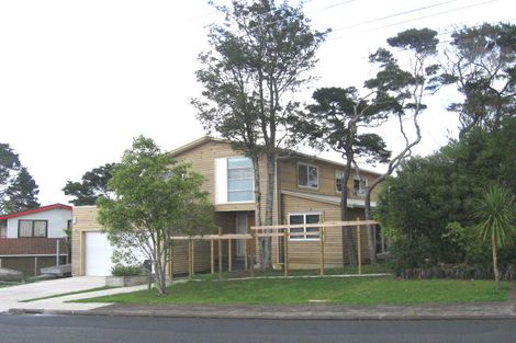 Photo of property in 49 Colonial Road, Chatswood, Auckland, 0626