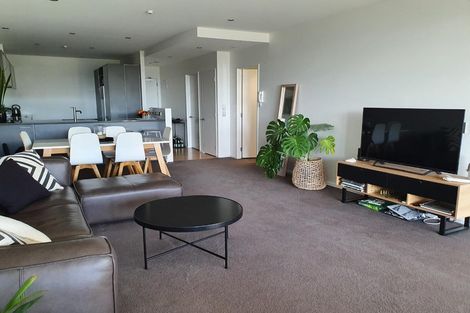 Photo of property in 202/7 Humber Street, Pandora, Napier, 4110