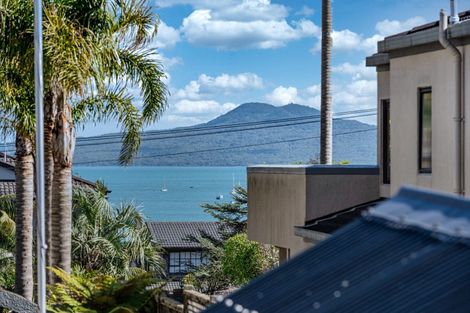 Photo of property in 32b Takutai Avenue, Bucklands Beach, Auckland, 2012