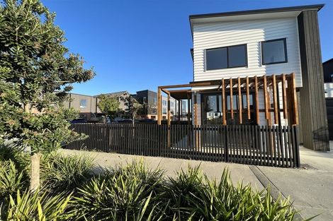 Photo of property in 27 Desalt Drive, Hobsonville, Auckland, 0616