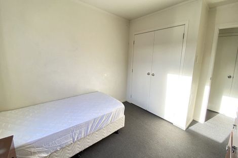 Photo of property in 8b Schnapper Rock Road, Schnapper Rock, Auckland, 0632