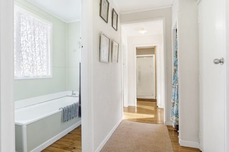 Photo of property in 319 Barrowclough Road, Whangamata, 3620