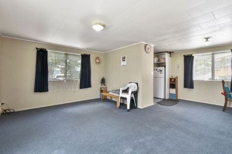 Photo of property in 40 Mack Place, Red Hill, Papakura, 2110