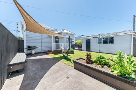 Photo of property in 47 Parris Street, Waitara, 4320
