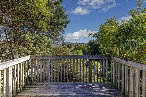 Photo of property in 8 Morlie Place, Torbay, Auckland, 0630