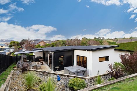 Photo of property in 33 Friendship Drive, Waldronville, Dunedin, 9018